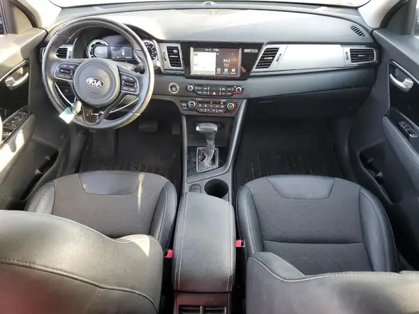 KNDCC3LC6H5075103 2017 KIA NIRO - Image 8