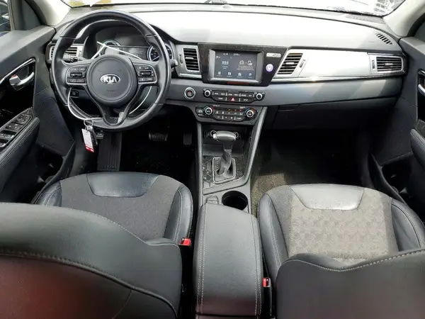 KNDCC3LC6H5081855 2017 KIA NIRO - Image 8