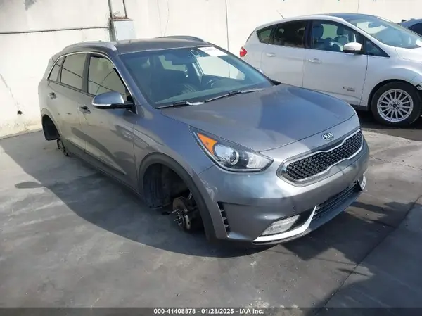 KNDCC3LC6H5089910 2017 KIA NIRO - Image 1