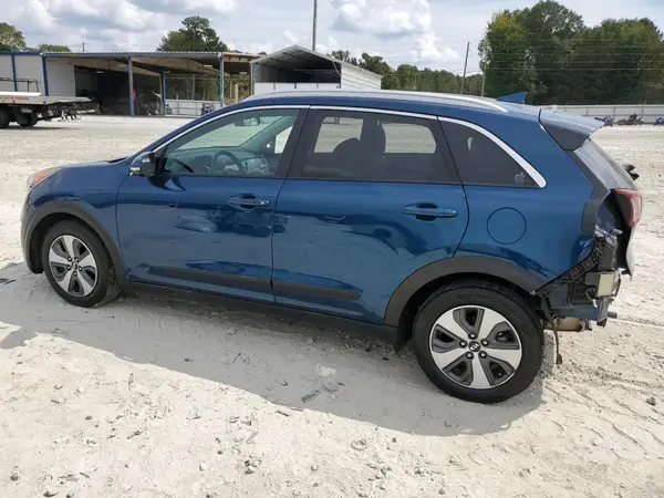 KNDCC3LC6H5090460 2017 KIA NIRO - Image 2