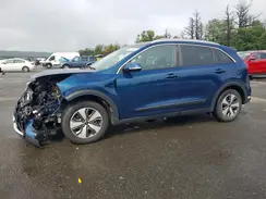 KNDCC3LC6J5108574 2018 KIA NIRO