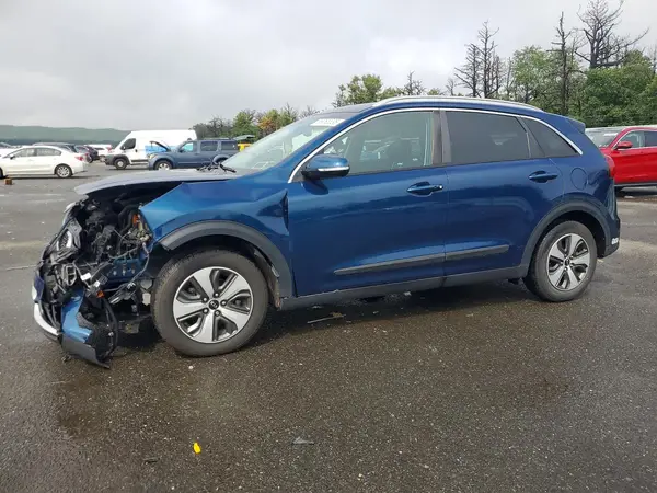 KNDCC3LC6J5108574 2018 KIA NIRO - Image 1