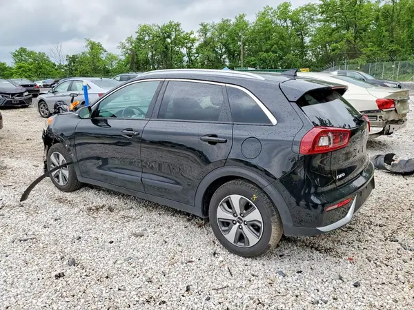KNDCC3LC6J5122992 2018 KIA NIRO - Image 2