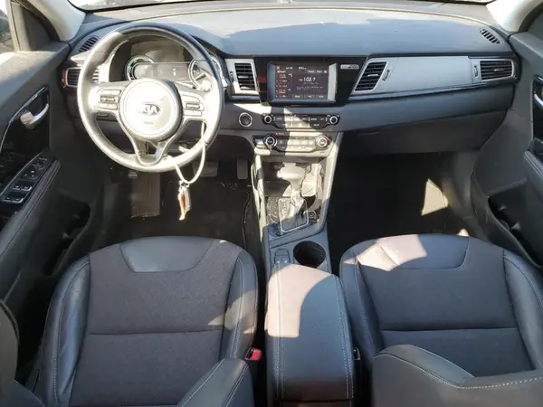 KNDCC3LC6J5125102 2018 KIA NIRO - Image 8