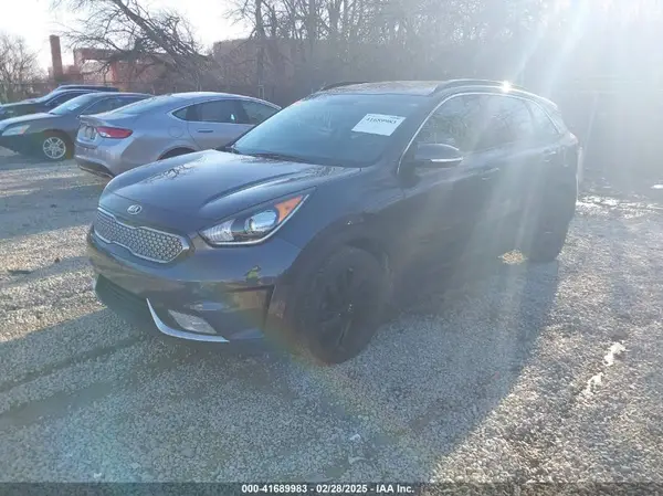 KNDCC3LC6J5137895 2018 KIA NIRO - Image 2