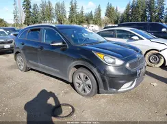 KNDCC3LC6J5144779 2018 KIA NIRO