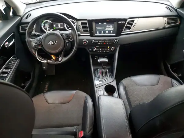 KNDCC3LC6J5148315 2018 KIA NIRO - Image 8