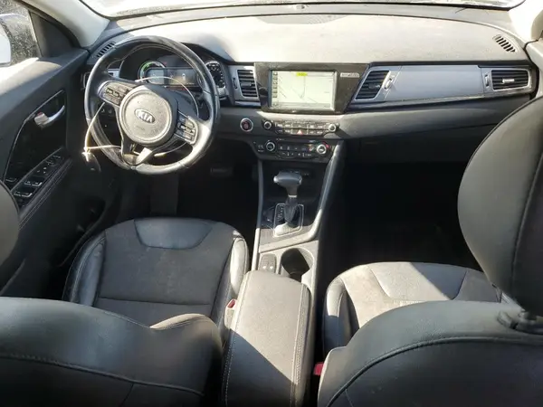 KNDCC3LC6J5150145 2018 KIA NIRO - Image 8