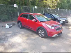 KNDCC3LC6J5176213 2018 KIA NIRO