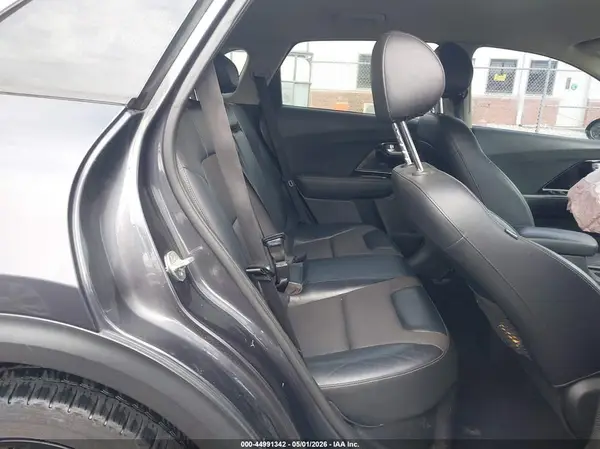 KNDCC3LC6J5186126 2018 KIA NIRO - Image 8
