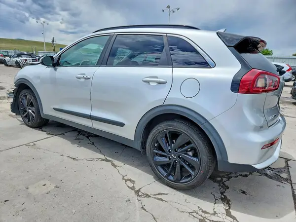 KNDCC3LC6K5250229 2019 KIA NIRO - Image 2