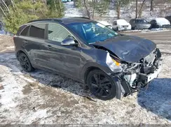 KNDCC3LC6K5262428 2019 KIA NIRO