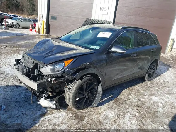KNDCC3LC6K5262428 2019 KIA NIRO - Image 2