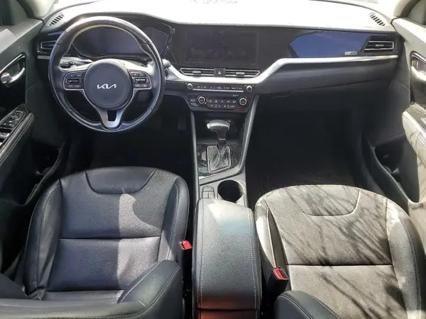 KNDCC3LC6N5546565 2022 KIA NIRO - Image 8