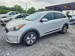 KNDCC3LC7H5036083 2017 KIA NIRO