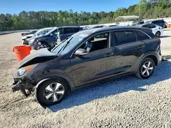 KNDCC3LC7H5037296 2017 KIA NIRO