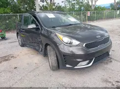 KNDCC3LC7H5037511 2017 KIA NIRO