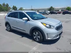 KNDCC3LC7H5045740 2017 KIA NIRO