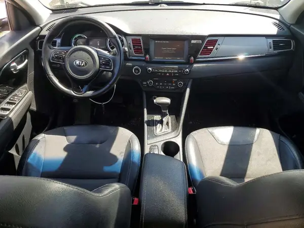 KNDCC3LC7H5051294 2017 KIA NIRO - Image 8