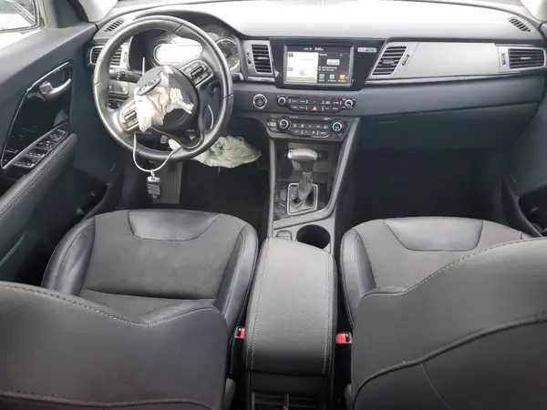 KNDCC3LC7H5057385 2017 KIA NIRO - Image 8
