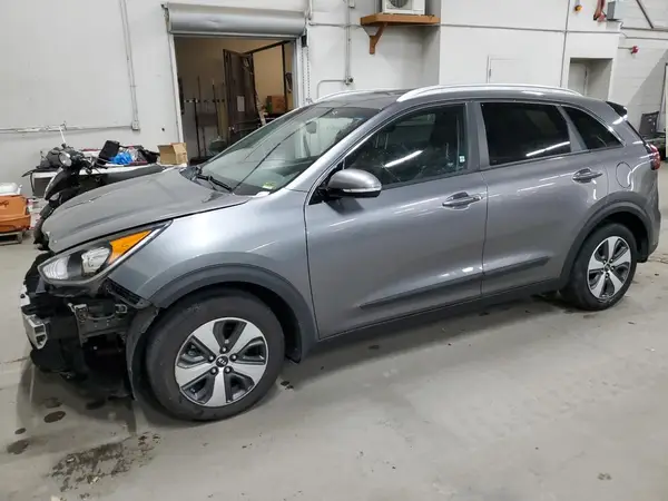 KNDCC3LC7H5067530 2017 KIA NIRO - Image 1