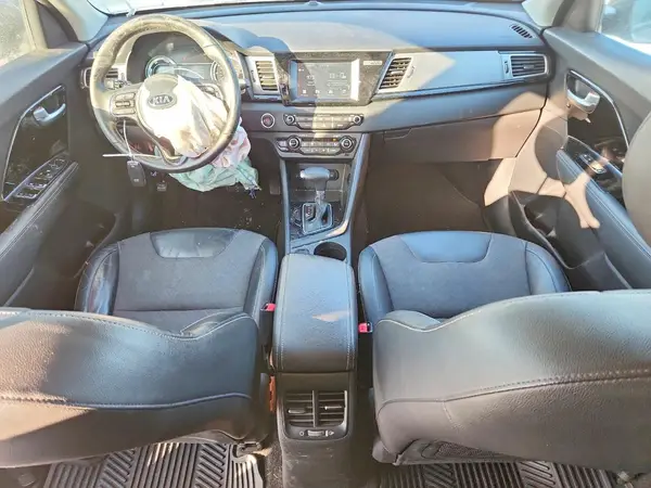 KNDCC3LC7H5070878 2017 KIA NIRO - Image 8