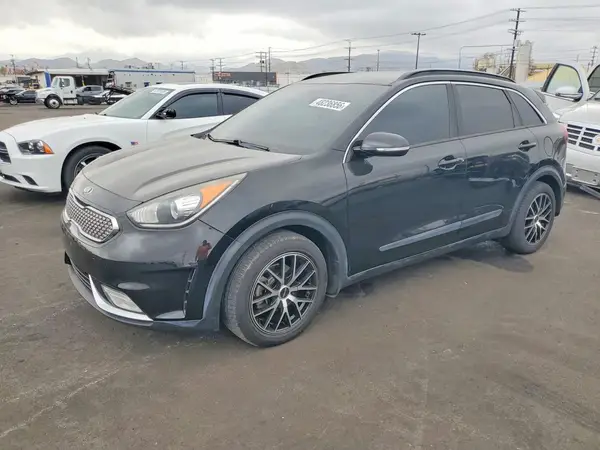 KNDCC3LC7H5078690 2017 KIA NIRO