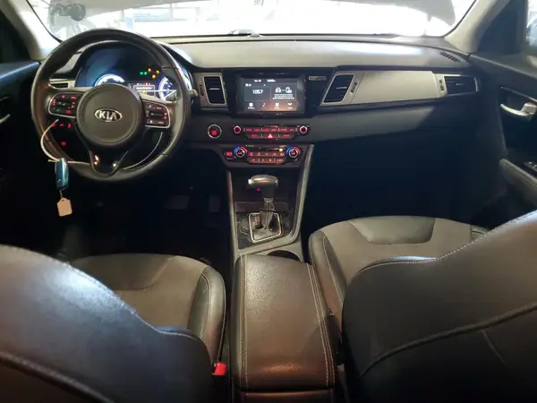 KNDCC3LC7H5086367 2017 KIA NIRO - Image 8