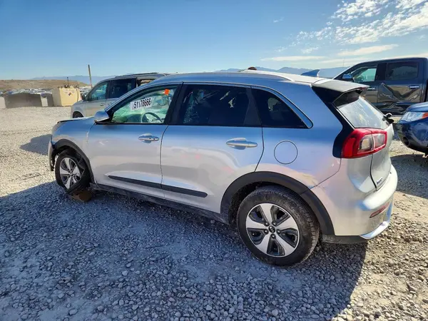 KNDCC3LC7H5101871 2017 KIA NIRO - Image 2