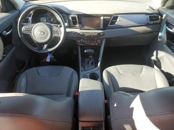 KNDCC3LC7H5101952 2017 KIA NIRO - Image 8