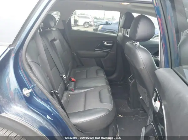 KNDCC3LC7H5105175 2017 KIA NIRO - Image 8