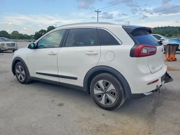 KNDCC3LC7J5109331 2018 KIA NIRO - Image 2