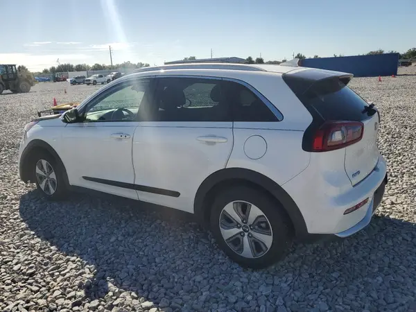 KNDCC3LC7J5111094 2018 KIA NIRO - Image 2