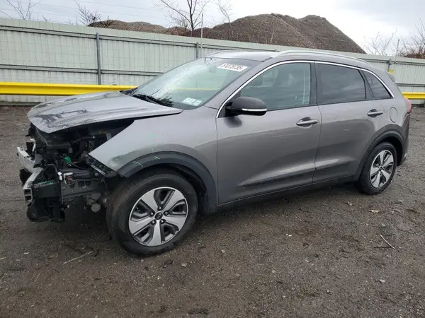 KNDCC3LC7J5119762 2018 KIA NIRO - Image 1