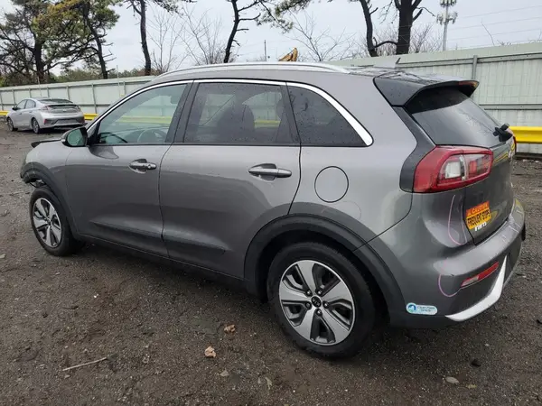 KNDCC3LC7J5119762 2018 KIA NIRO - Image 2