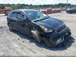 KNDCC3LC7J5129322 2018 KIA NIRO