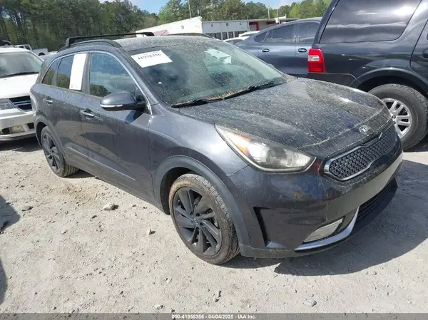 KNDCC3LC7J5133340 2018 KIA NIRO - Image 1