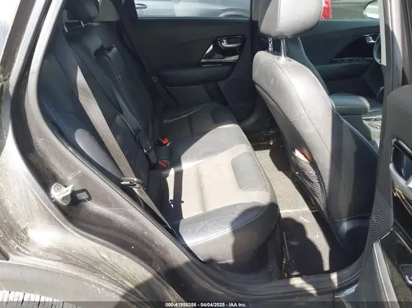 KNDCC3LC7J5133340 2018 KIA NIRO - Image 8