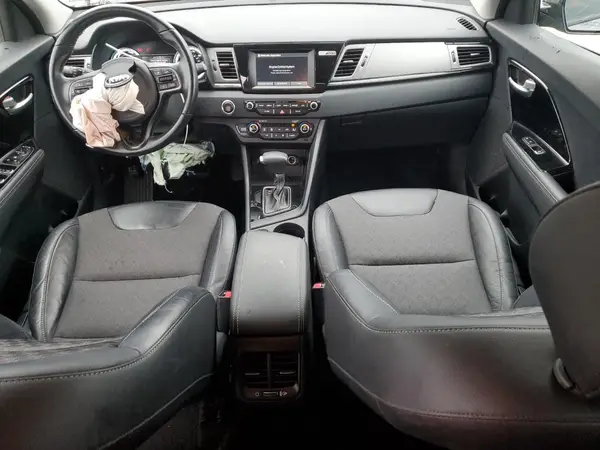 KNDCC3LC7J5138389 2018 KIA NIRO - Image 8