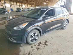 KNDCC3LC7J5143642 2018 KIA NIRO