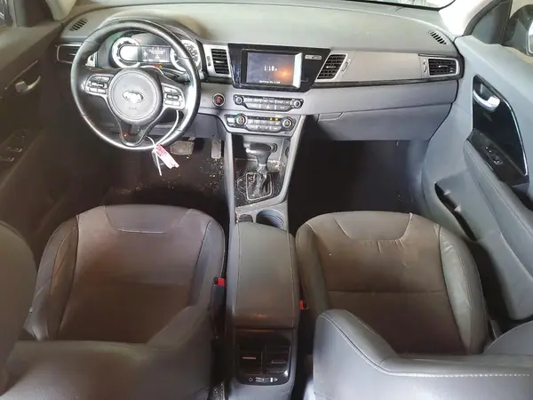 KNDCC3LC7J5143642 2018 KIA NIRO - Image 8
