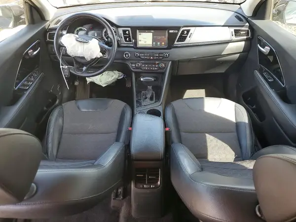KNDCC3LC7J5150154 2018 KIA NIRO - Image 8