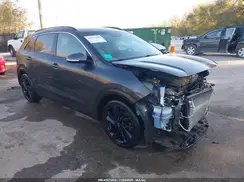 KNDCC3LC7J5160540 2018 KIA NIRO
