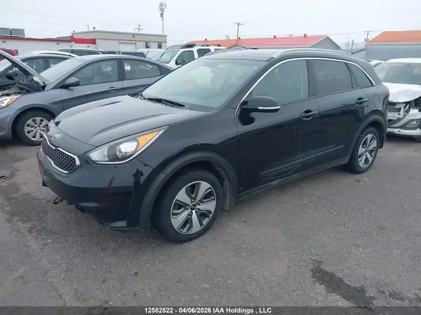 KNDCC3LC7J5177015 2018 KIA NIRO - Image 2