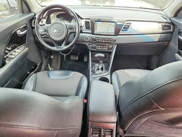 KNDCC3LC7K5231401 2019 KIA NIRO - Image 8
