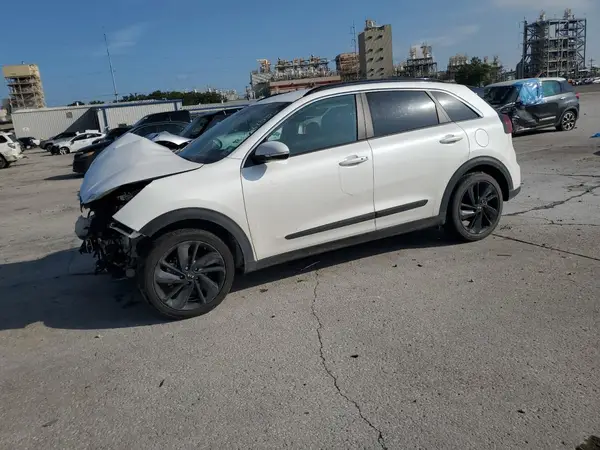 KNDCC3LC7K5233553 2019 KIA NIRO - Image 1
