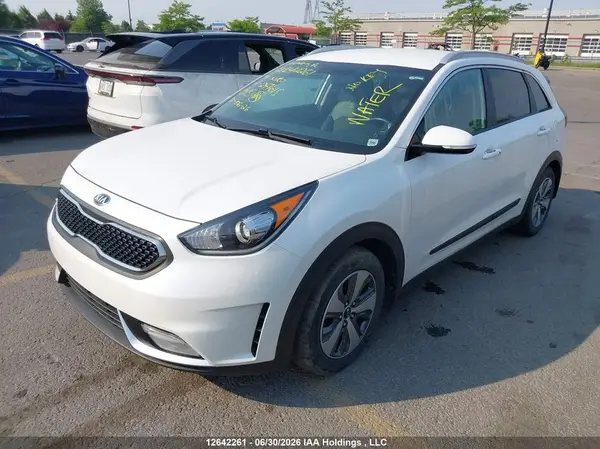 KNDCC3LC7K5247615 2019 KIA NIRO - Image 2