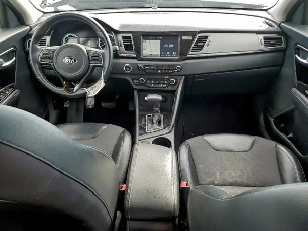 KNDCC3LC7K5252300 2019 KIA NIRO - Image 8