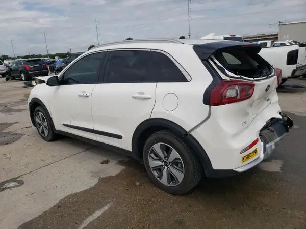 KNDCC3LC7K5265385 2019 KIA NIRO - Image 2