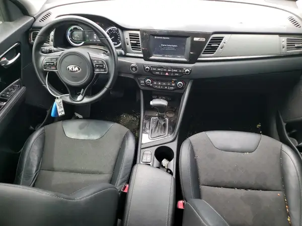 KNDCC3LC7K5265385 2019 KIA NIRO - Image 8